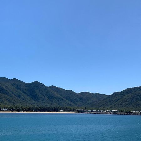 Shambhala Retreat Magnetic Island Cottages Nelly Bay Extérieur photo