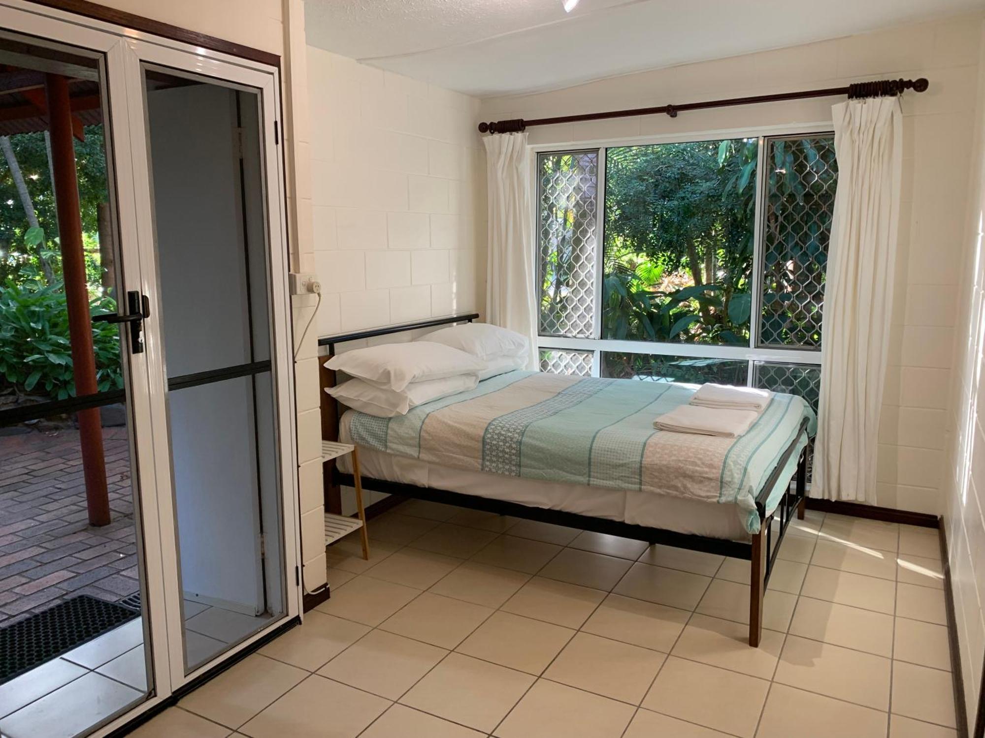Shambhala Retreat Magnetic Island Cottages Nelly Bay Extérieur photo