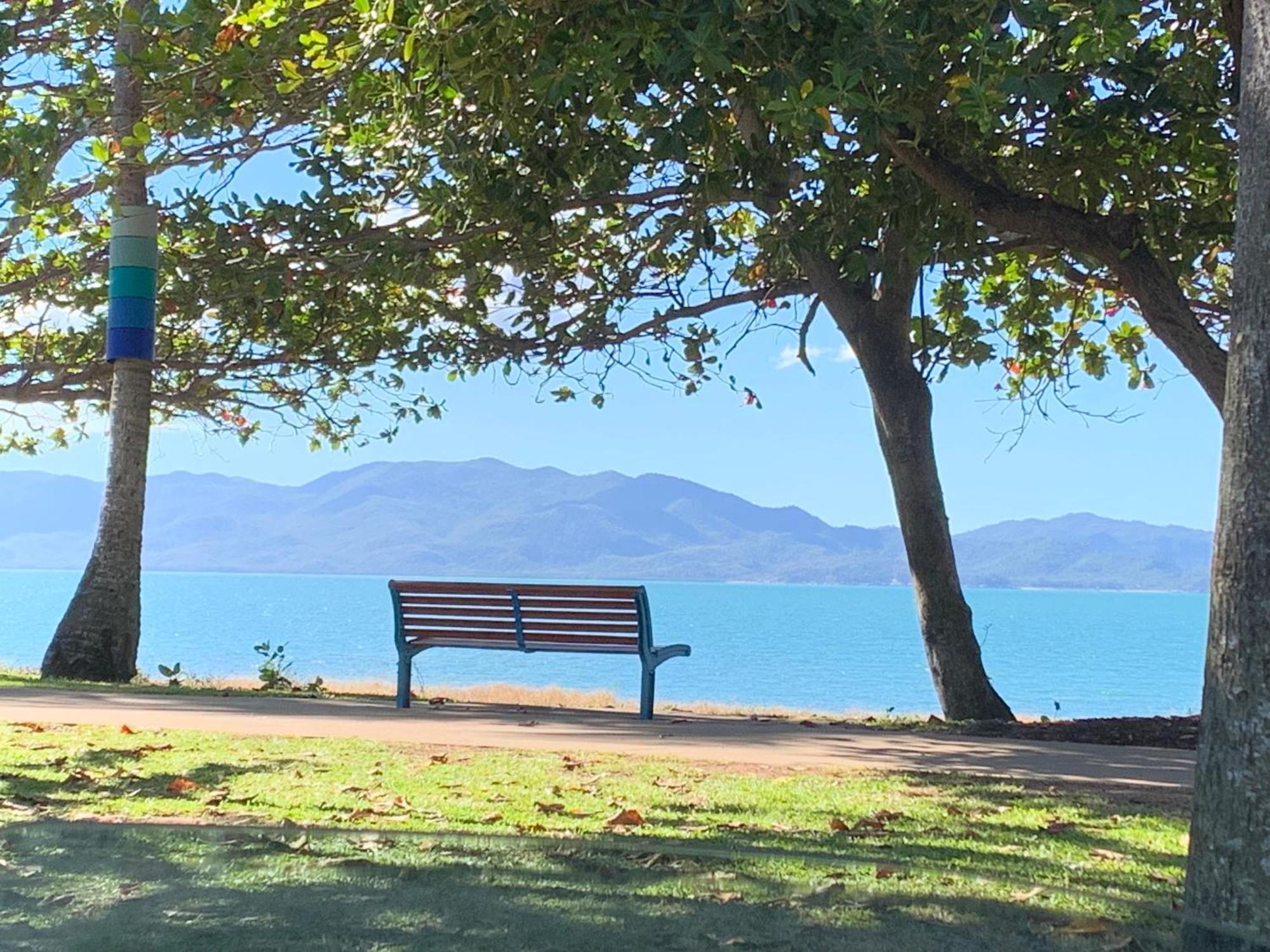 Shambhala Retreat Magnetic Island Cottages Nelly Bay Extérieur photo