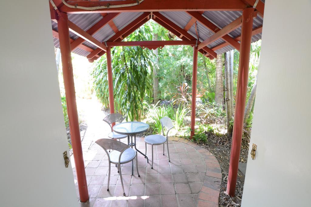 Shambhala Retreat Magnetic Island Cottages Nelly Bay Extérieur photo