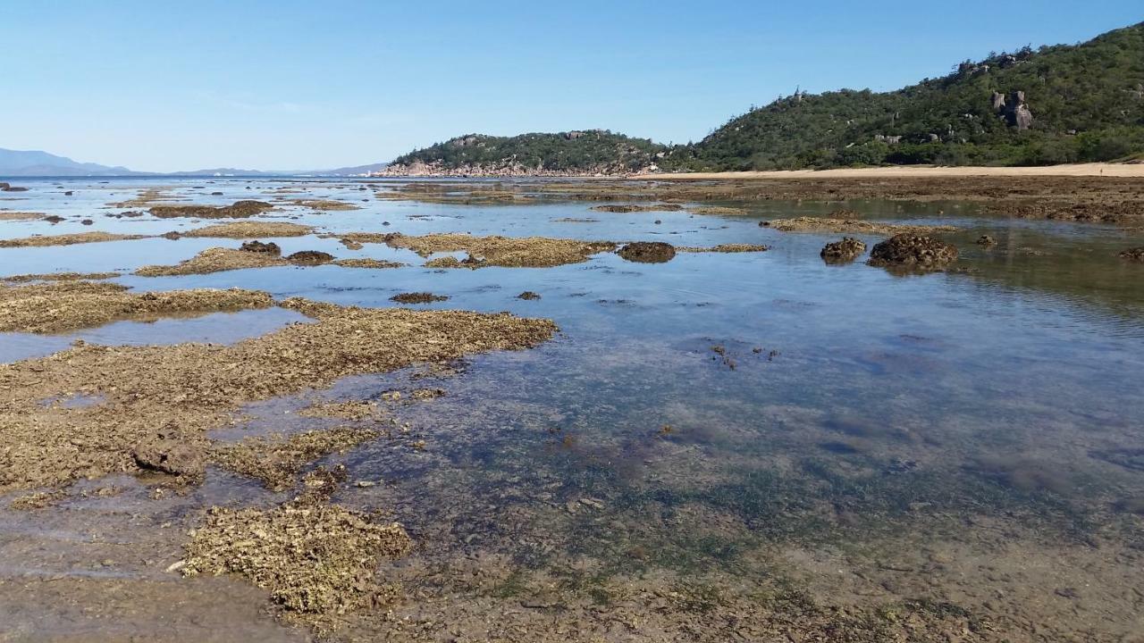 Shambhala Retreat Magnetic Island Cottages Nelly Bay Extérieur photo